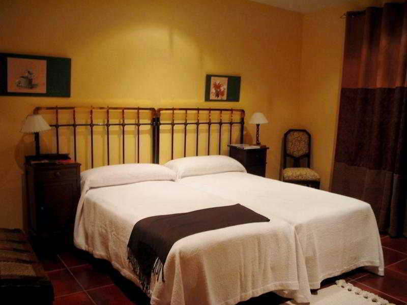 Casa Rural El Linaje De Los Cinco Sombreros Гальегос-де-Сан-Висенте Экстерьер фото