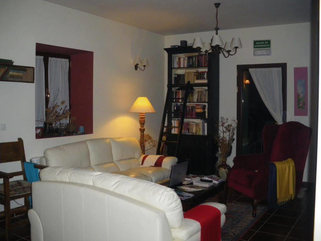 Casa Rural El Linaje De Los Cinco Sombreros Гальегос-де-Сан-Висенте Экстерьер фото